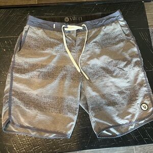 Vuori Men's Cruise Boardshorts